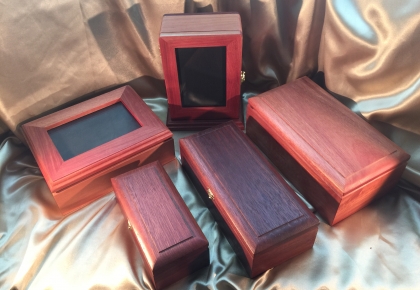 HAND CRAFTED TIMBER PET CREMATION BOXES 