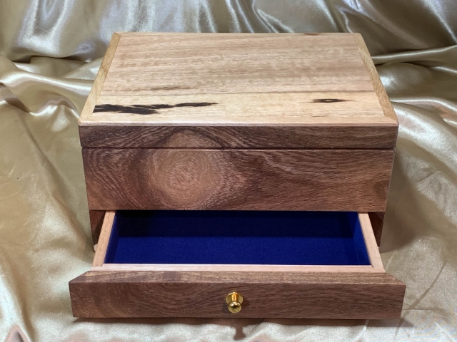LEDJBD 251007-L6835 - Limited Edition Fine Quality Timber Jewellery Box with Drawer - Australian Marri