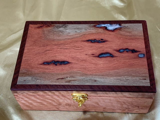 LEDRTB 2601081-L7437 - Limited Edition Hand Made Treasure / Trinket Box - Australian Jarrah