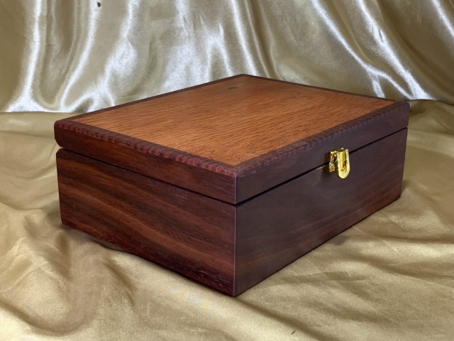 PMLKB 2603K7-L7895 - Premium Medium Large Handcrafted Jarrah and Sheoak Keepsake Box