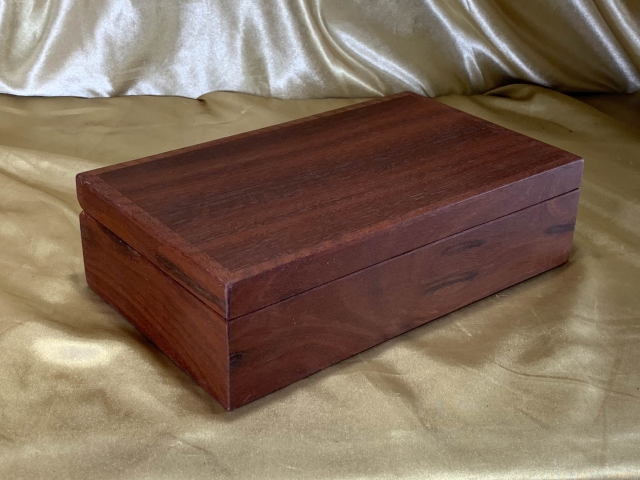 PMKB 2603K10-L8374 - Premium Handcrafted Medium Sized Jarrah Keepsake Box