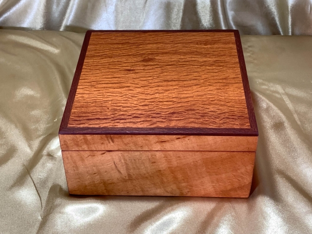 PJBT 2607T4-L9832 - Premium Quality Handcrafted Square Jewellery Box with Removable Tray