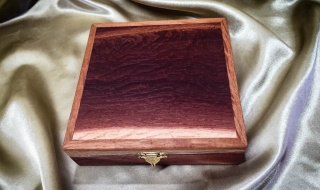 Premium Wooden Trinket Box - Woody Pear (PTRSQ19008-L5903) SOLD