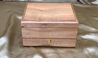 PJBD 22009-L3180 Premium Jewellery Box with Drawer - Silky Oak SOLD