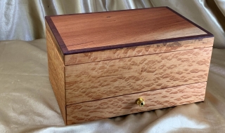 PJBDT 2409-L1733 - Premium Australian Sheoak and Silky Oak Jewellery Box SOLD